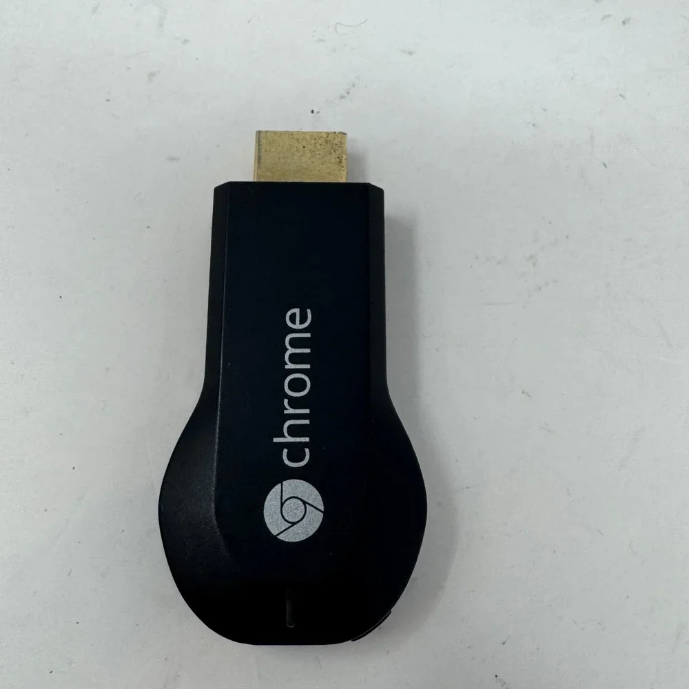Google Chromecast Bundle GZRNL‎ NC2-6A5 H2G2-42 Streaming Media Players